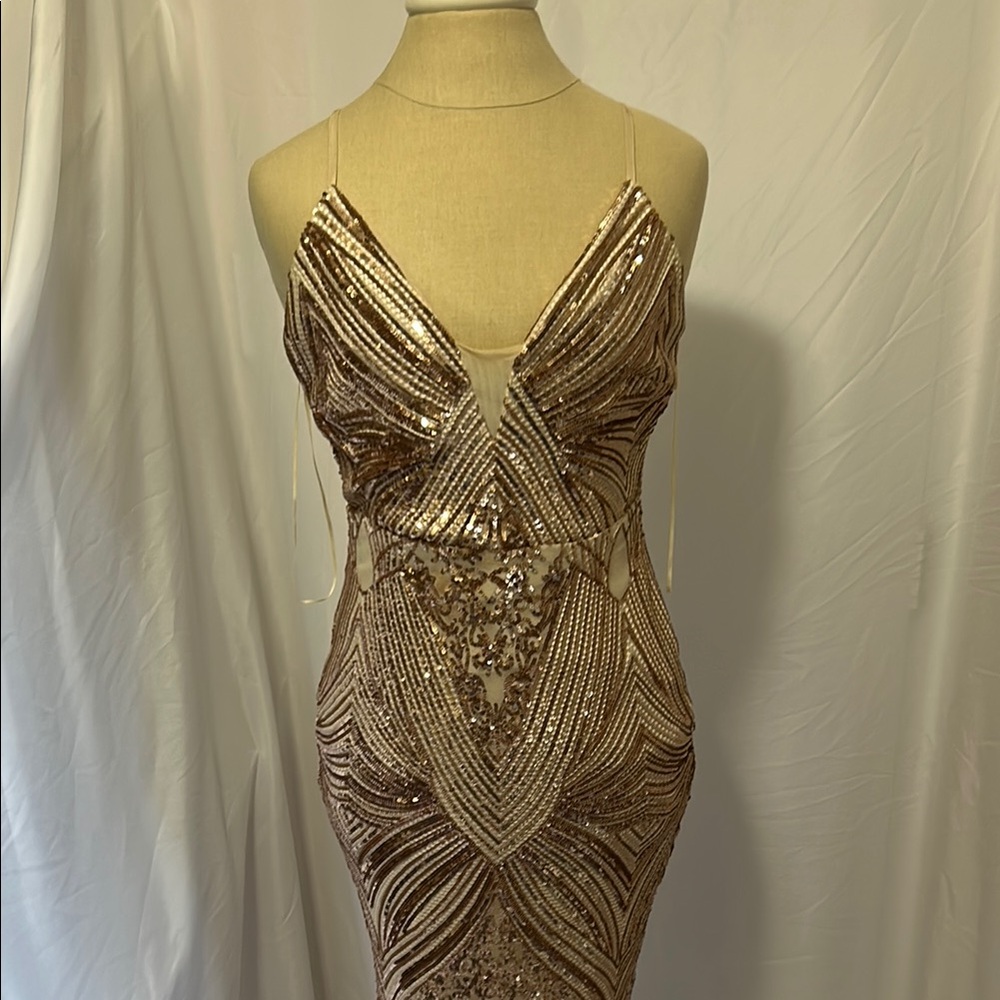 Elegant Sequin Evening Dress